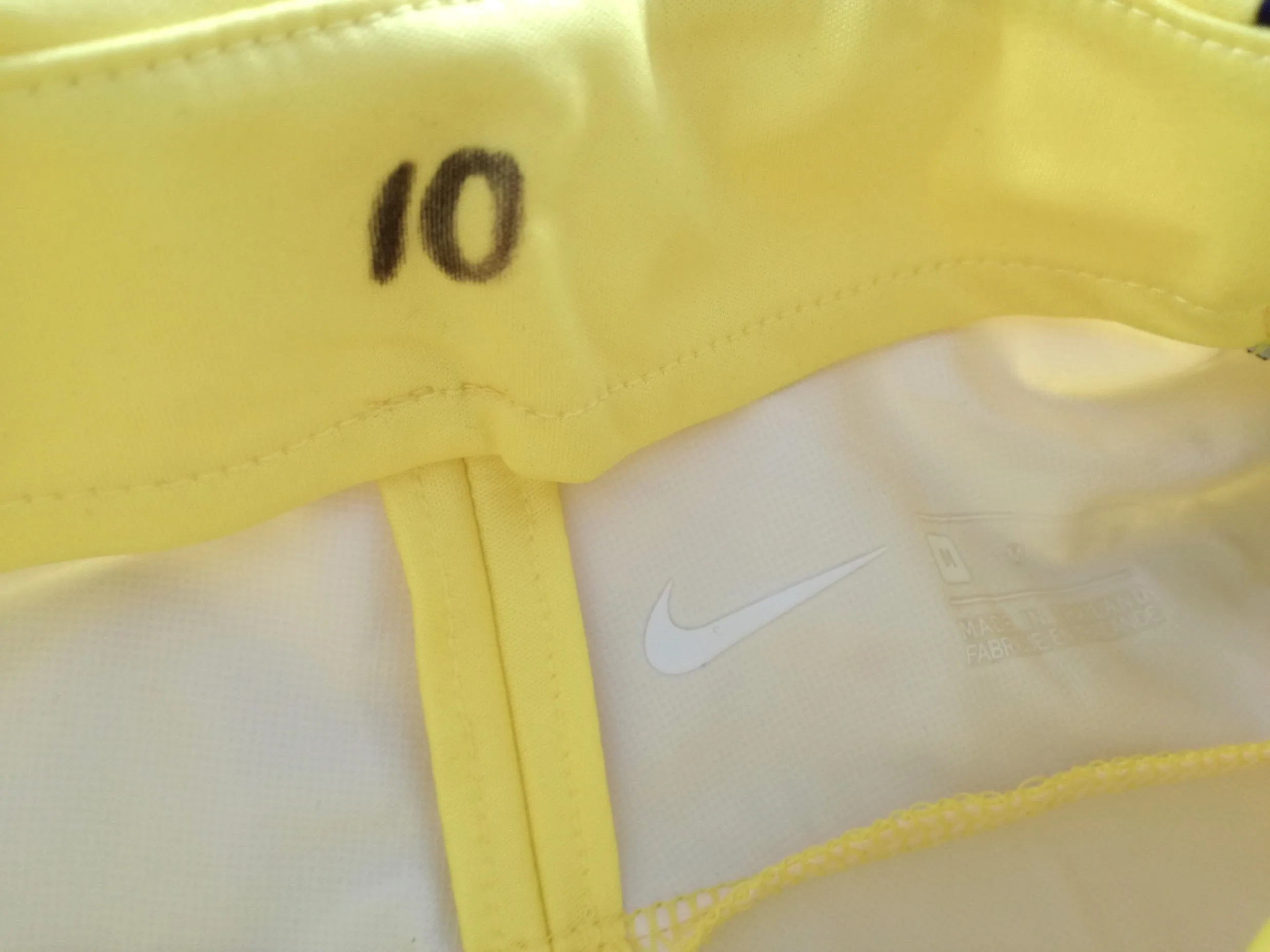 2017/18 Tottenham Player Issue Rain Top (S)