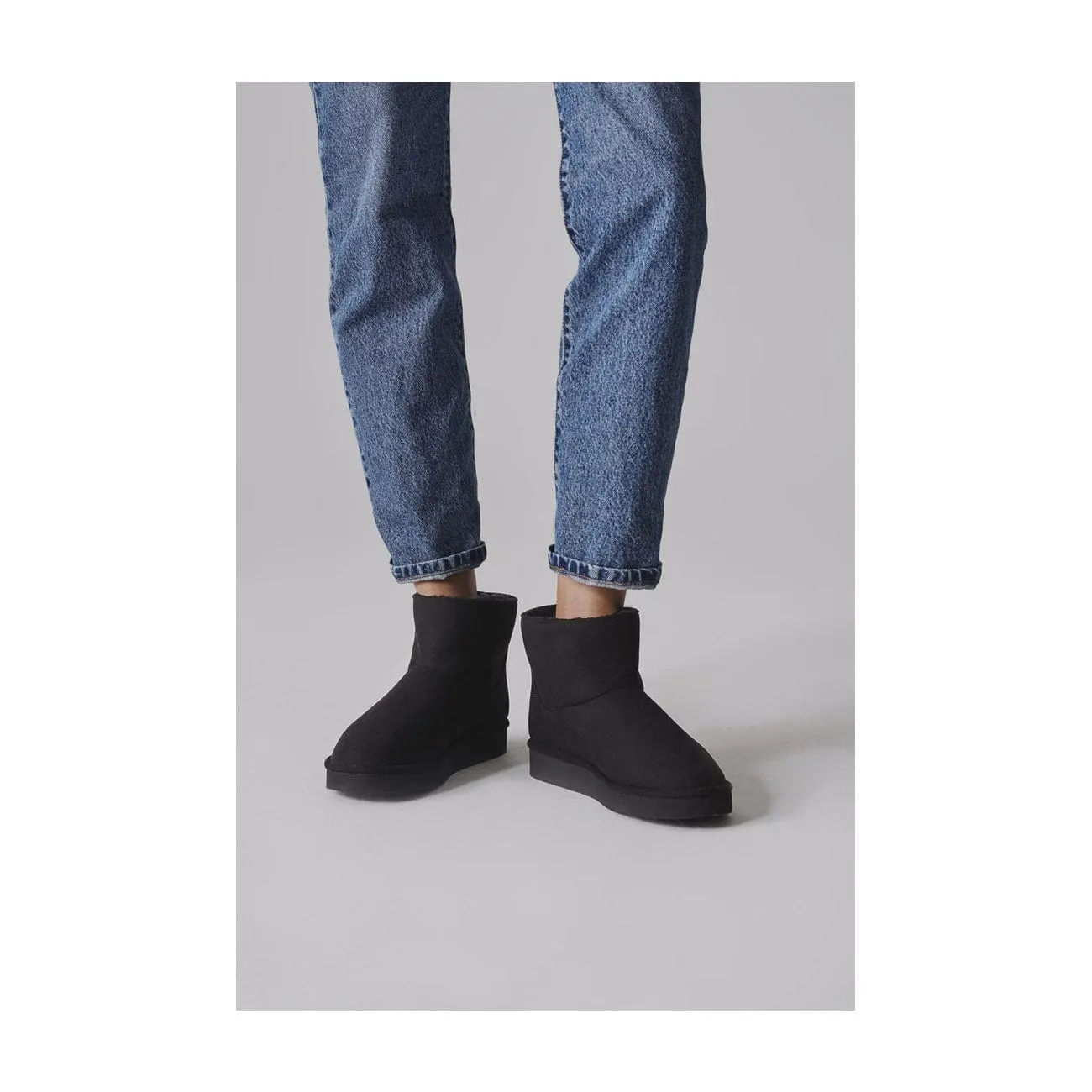Classic Crystal Unisex Vegan Faux Fur Lined Short Boots | Multiple Colours