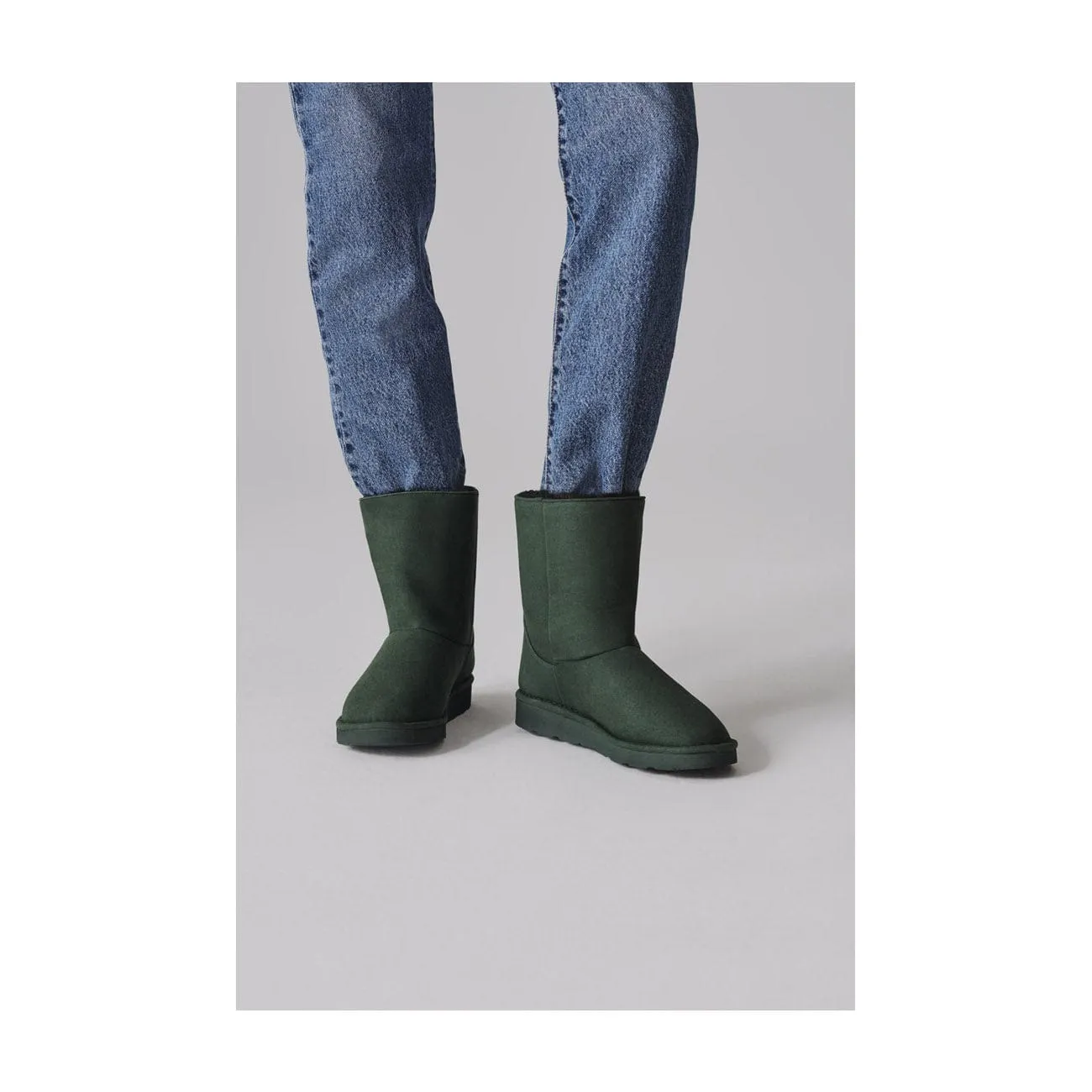 Classic Unisex Vegan Faux Fur Lined Boots | Multiple Colours