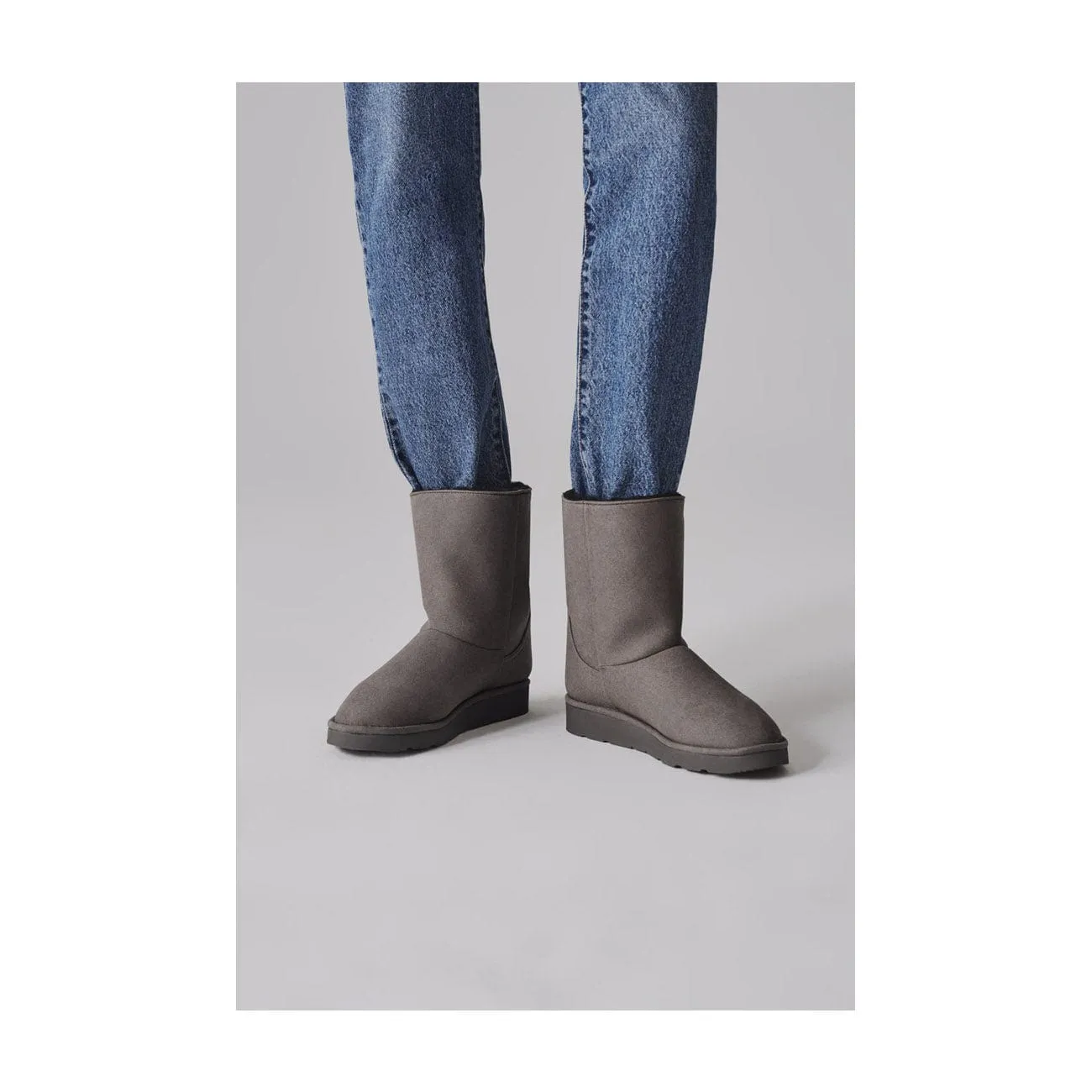 Classic Unisex Vegan Faux Fur Lined Boots | Multiple Colours