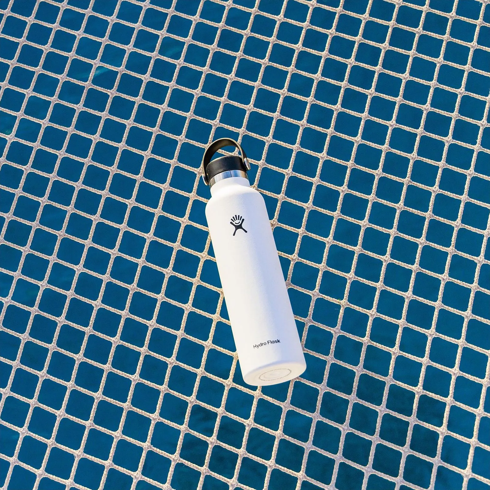 Hydro Flask Standard Mouth Flex 710 ml Rain | Buy Hydro Flask Standard Mouth Flex 710 ml Rain here | Outnorth