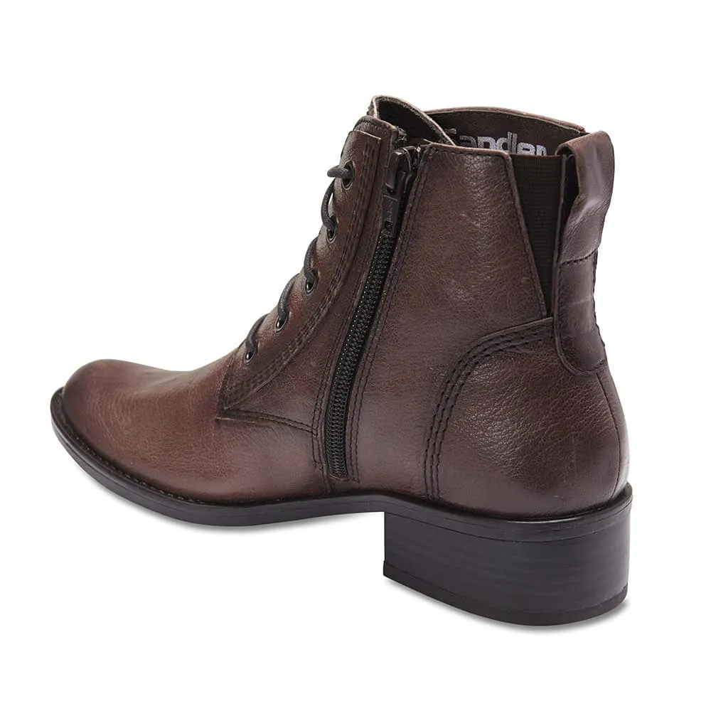 Nebraska Boot in Black Leather