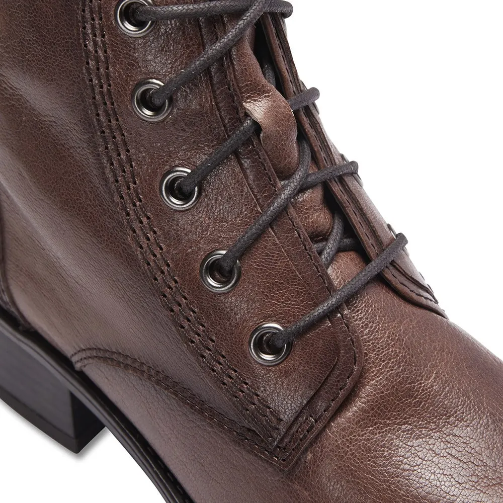 Nebraska Boot in Black Leather