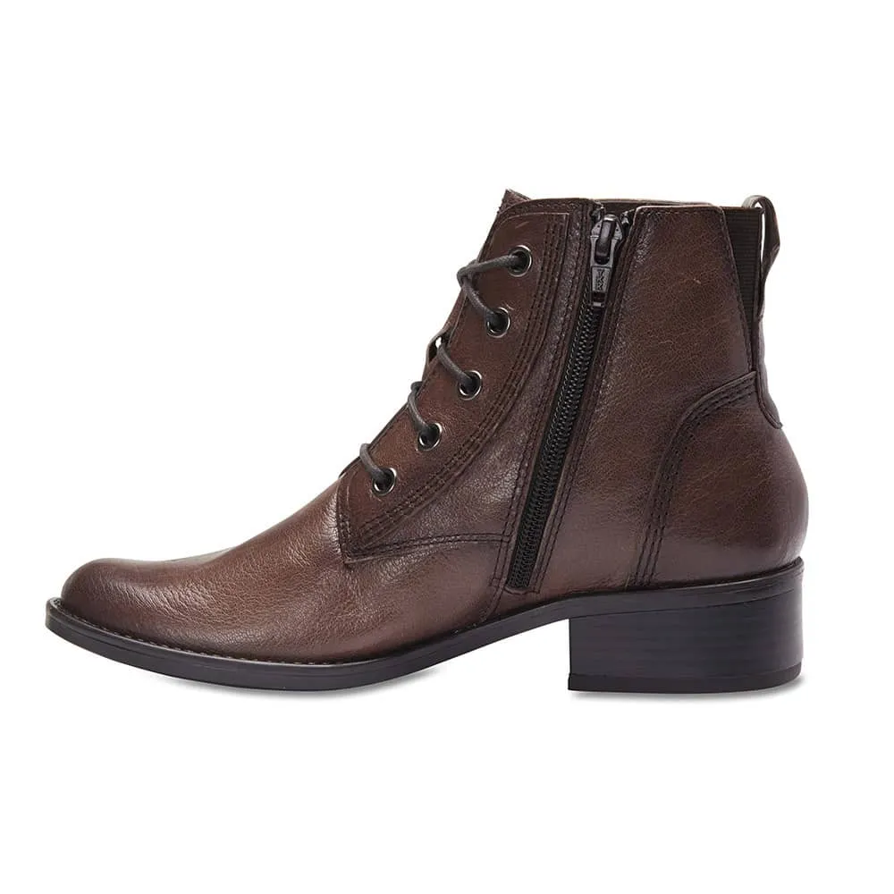 Nebraska Boot in Black Leather