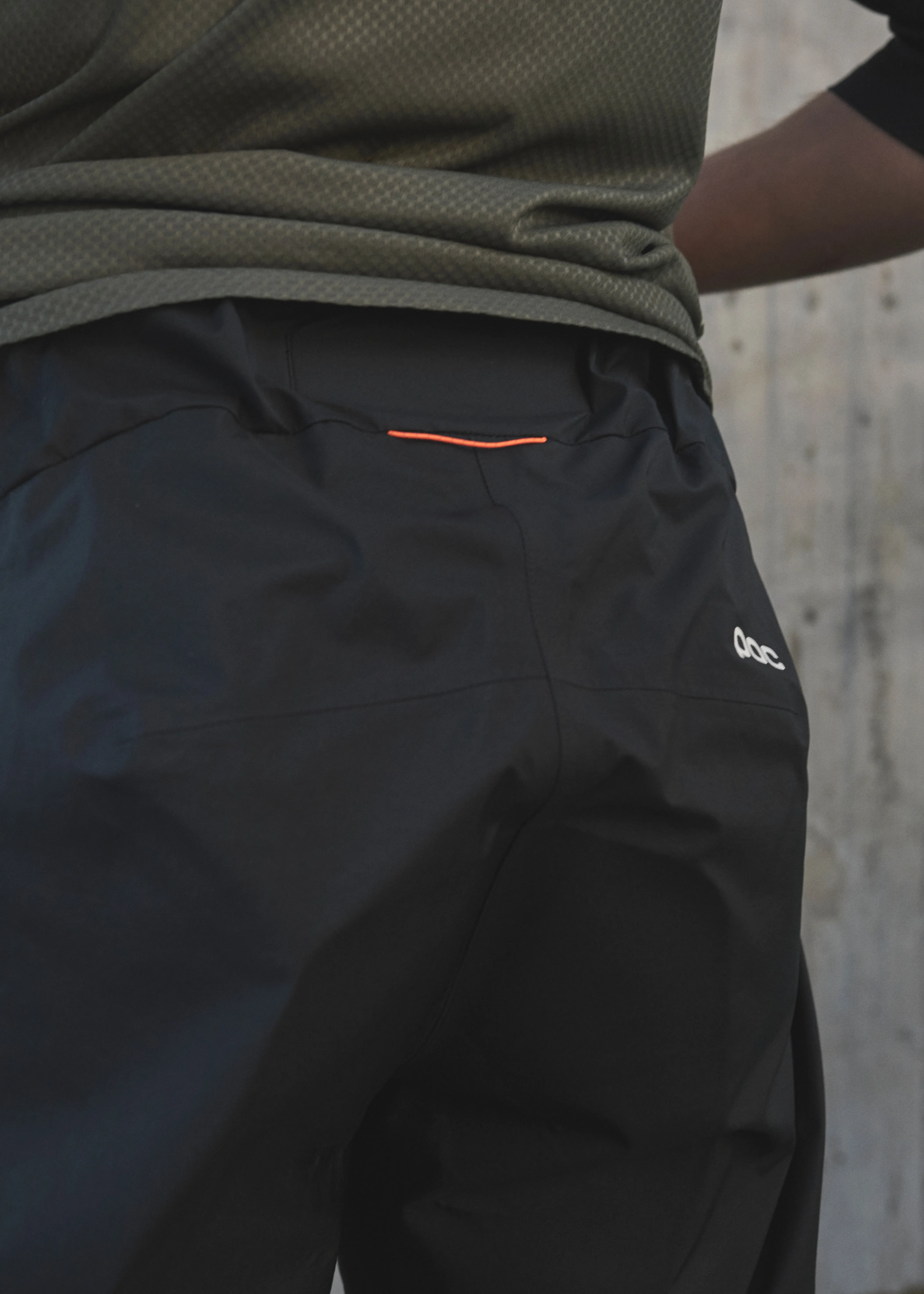POC Motion Rain Pants Uranium Black | Buy POC Motion Rain Pants Uranium Black here | Outnorth