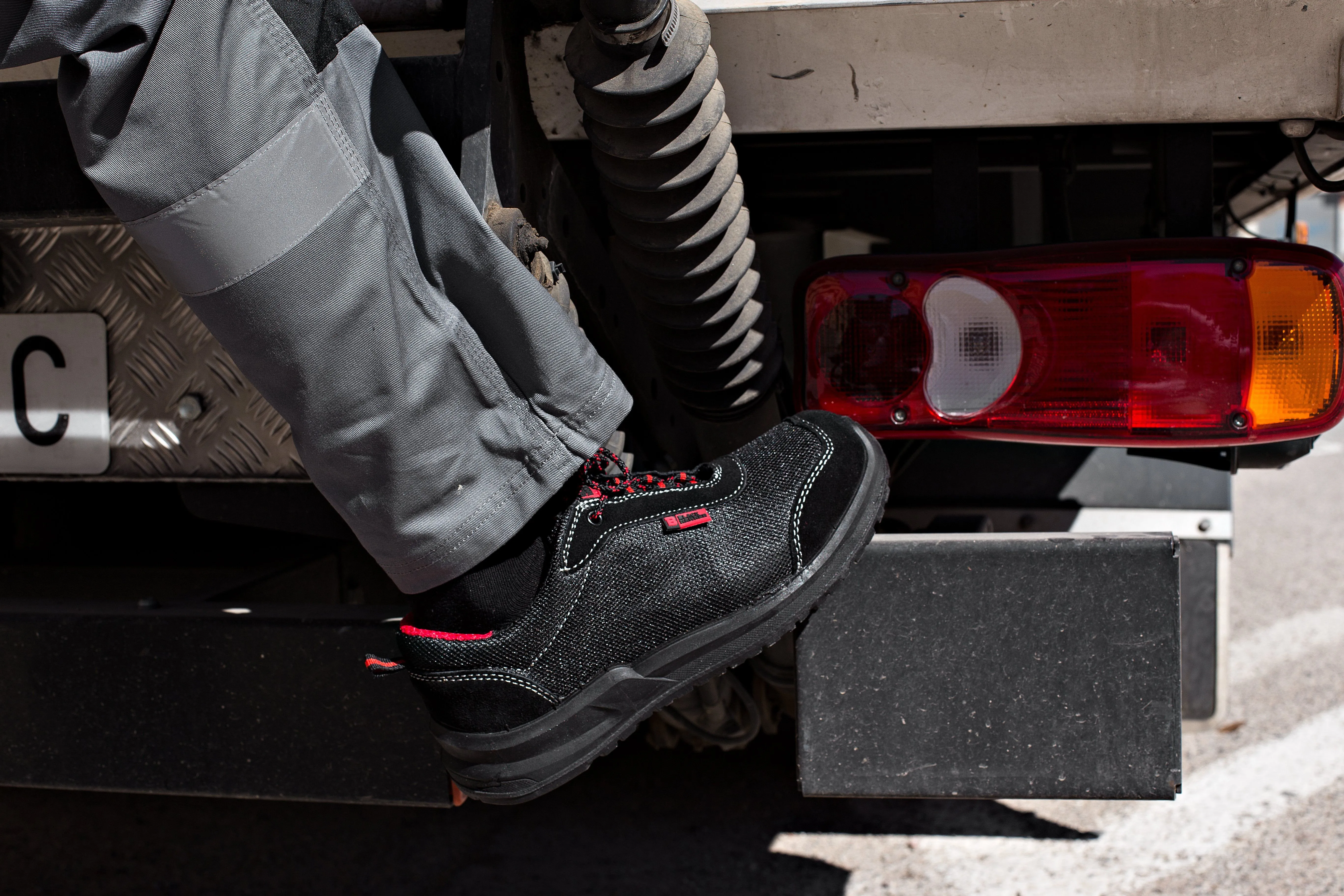 Safety Steel Toe Cap Trainers with Steel Midsole Shoe | Black Hammer Safety Shoes 4482