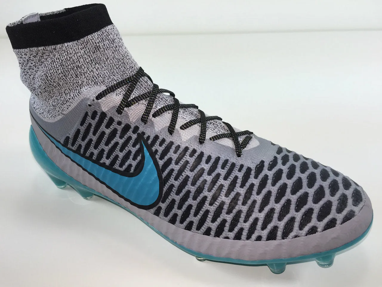 SR4U Laces Black Speckled Sunlight Shimmer