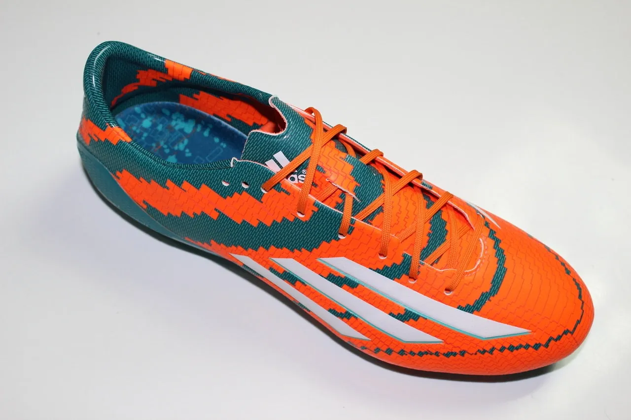 SR4U Laces Orange