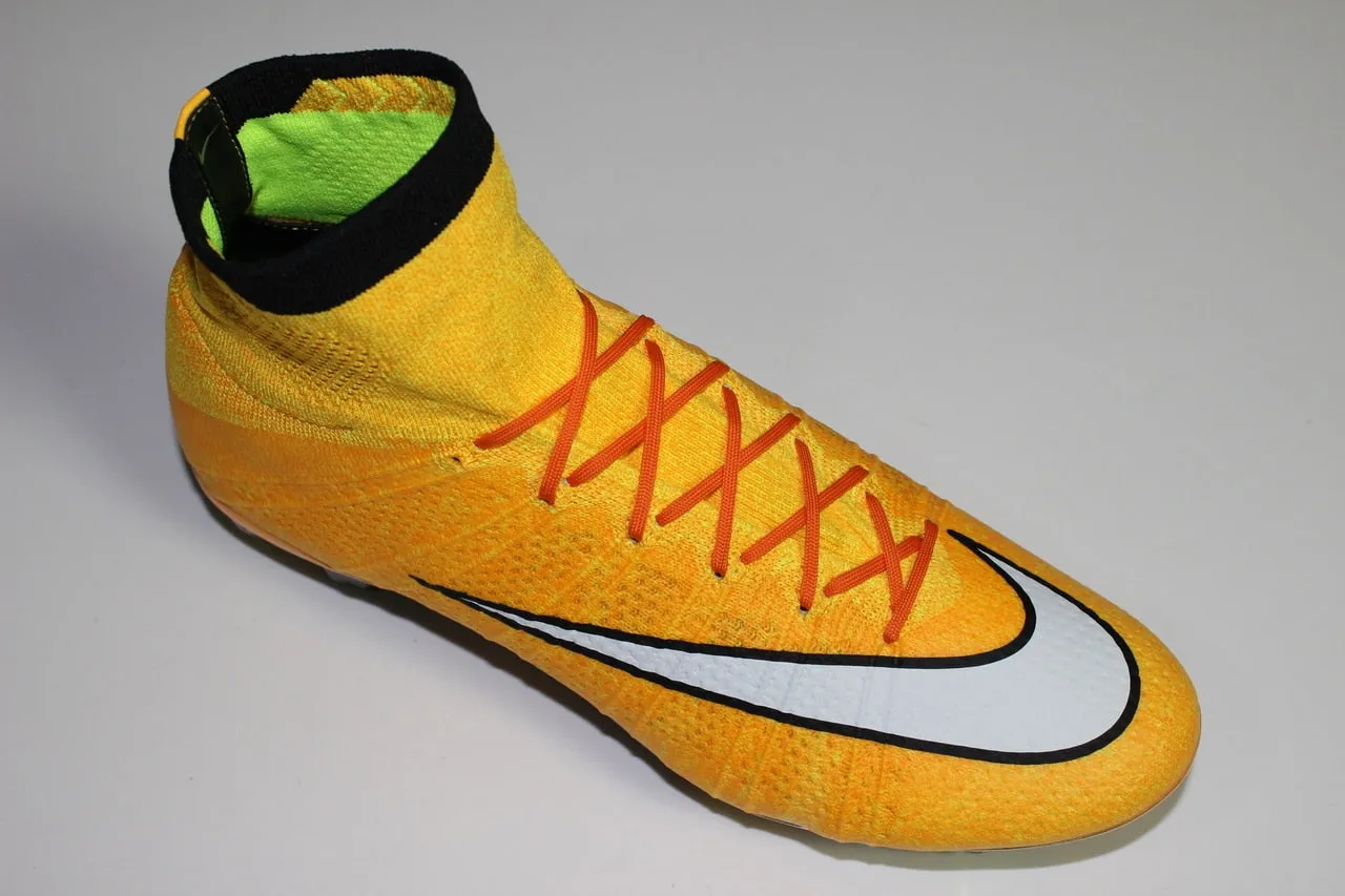 SR4U Laces Orange