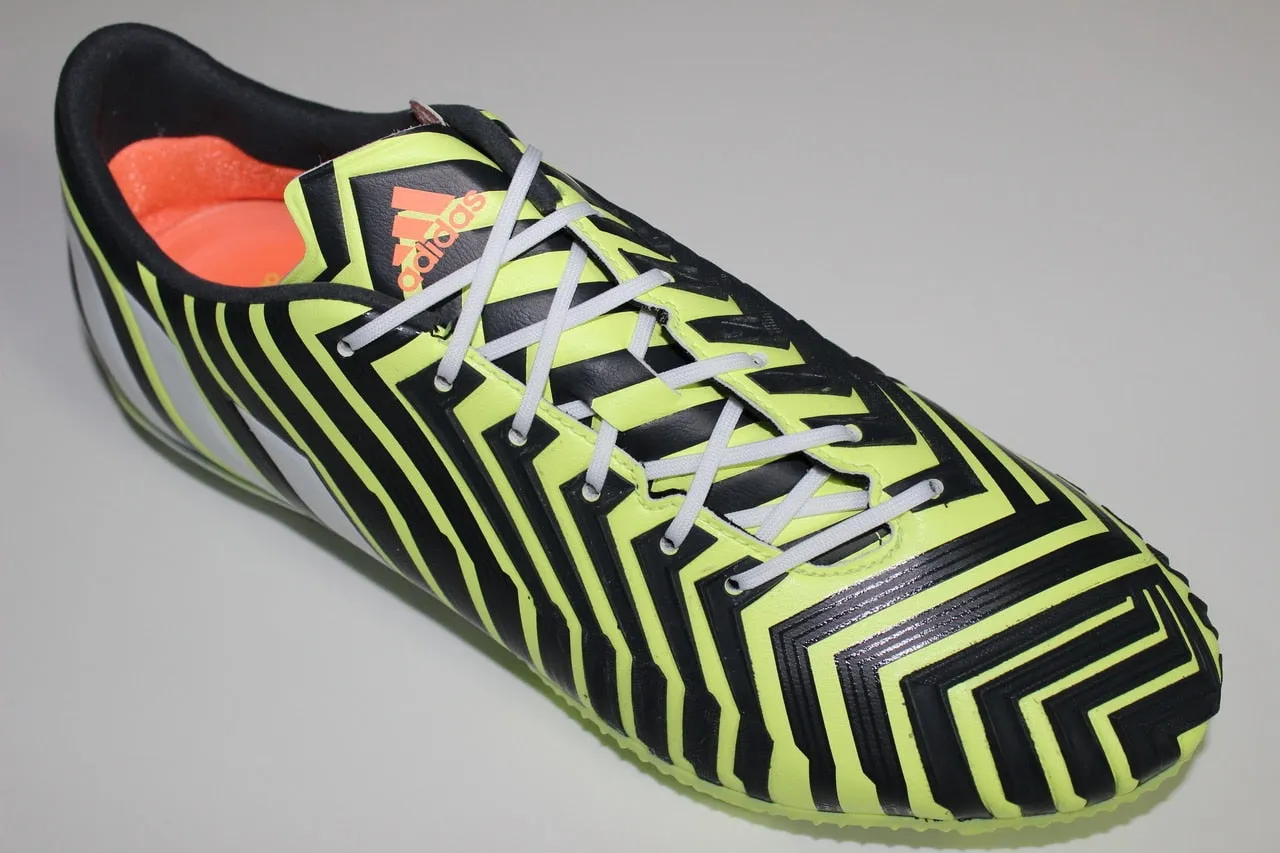 SR4U Laces White
