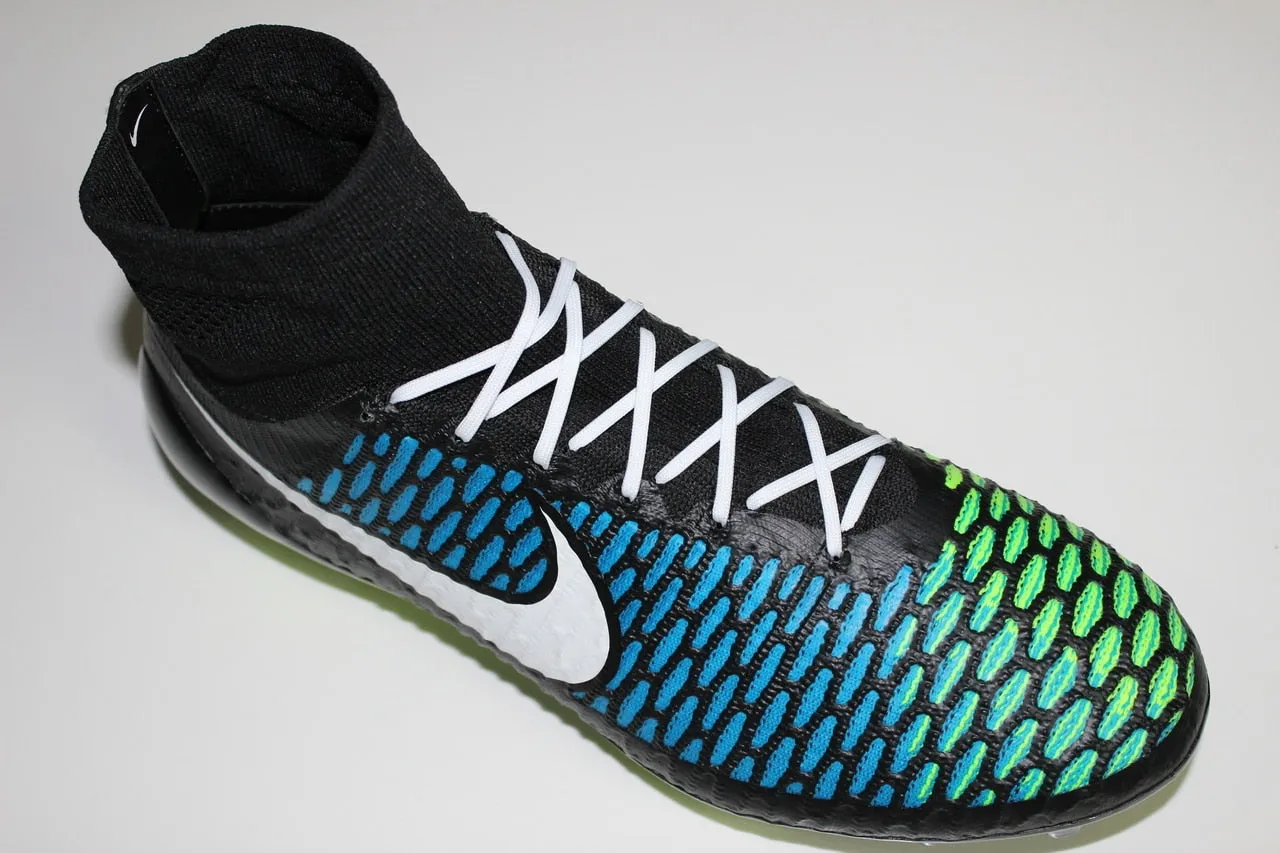 SR4U Laces White