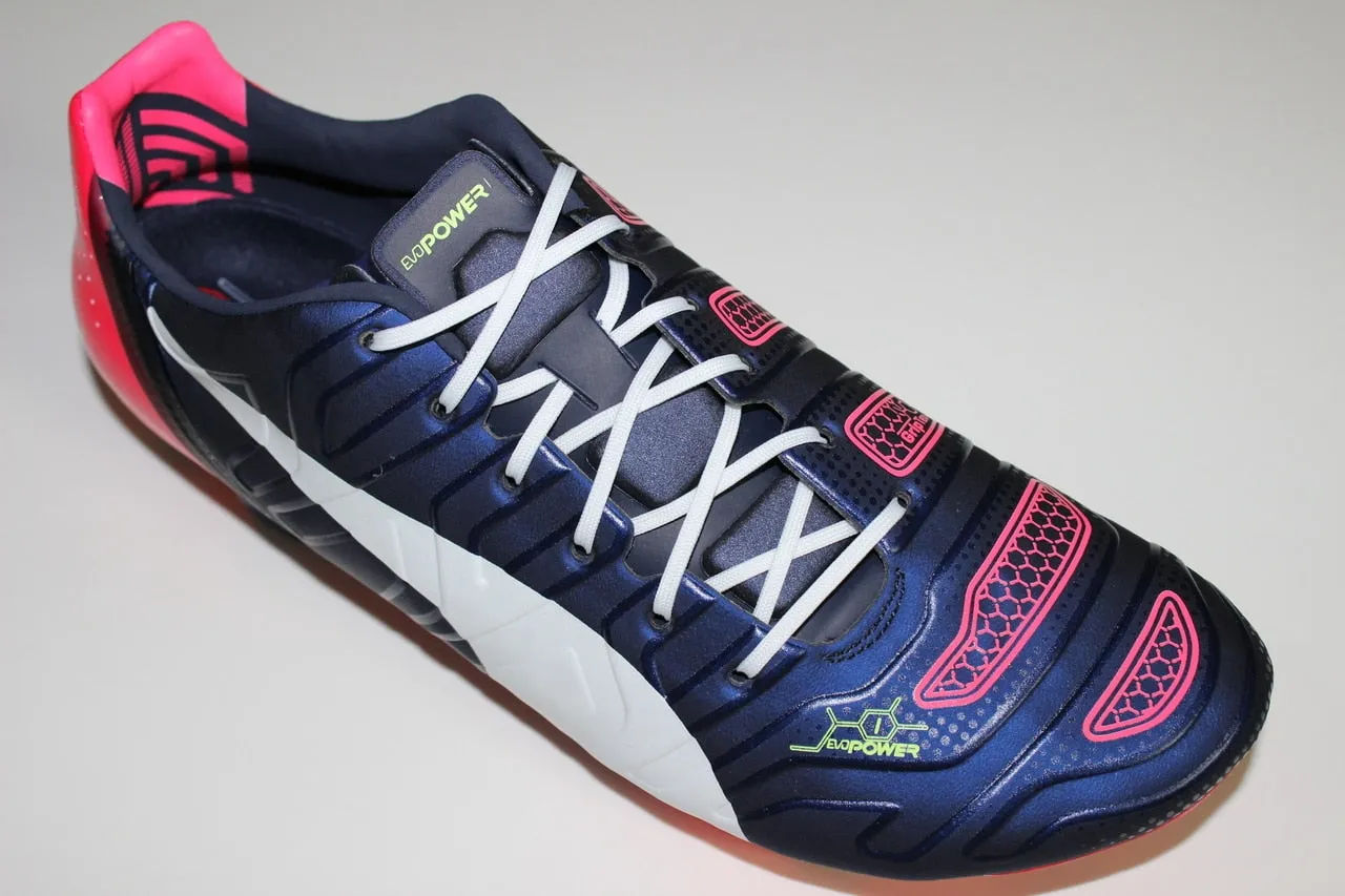 SR4U Laces White