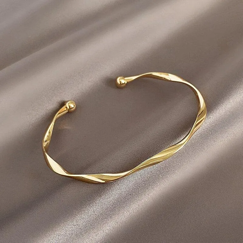 Twisted Metal Cuff